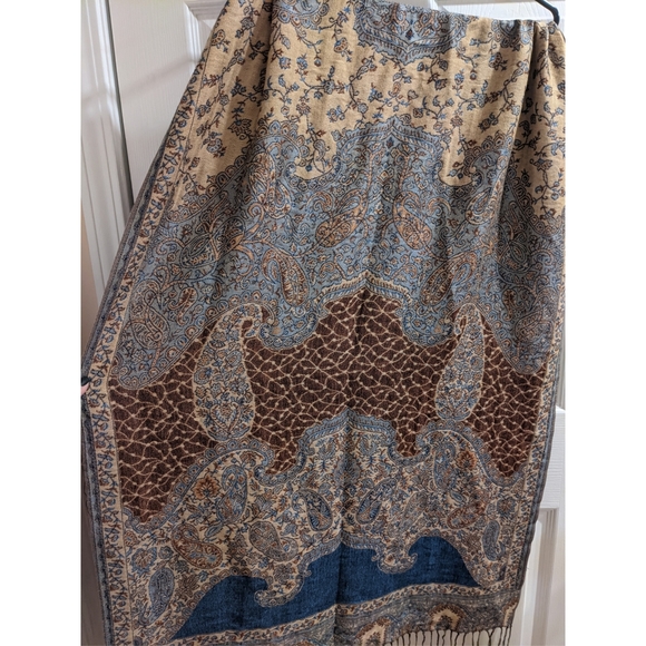 🆕WOT Reversible Pashmina - Picture 2 of 6
